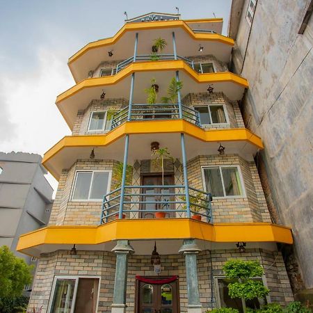 Spot On 445 New Hotel Natureland Ποκάρα Εξωτερικό φωτογραφία