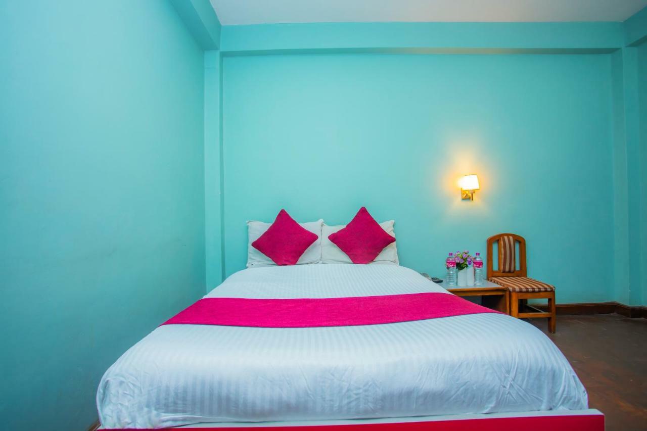 Spot On 445 New Hotel Natureland Ποκάρα Εξωτερικό φωτογραφία