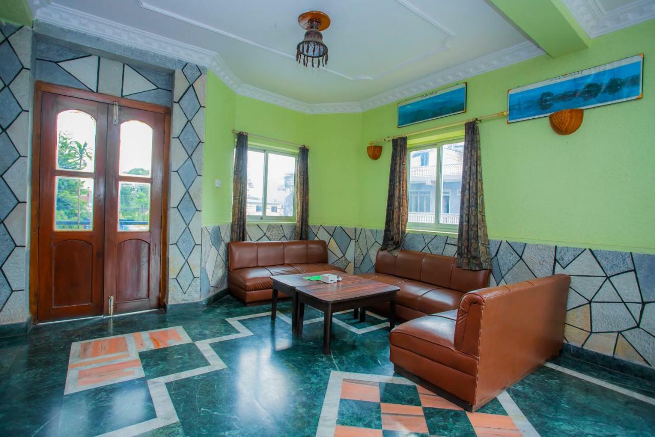 Spot On 445 New Hotel Natureland Ποκάρα Εξωτερικό φωτογραφία